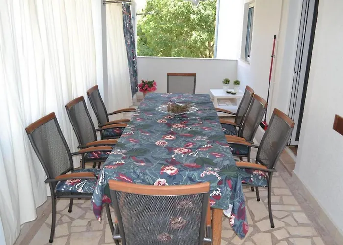 Marija Apartman Srima